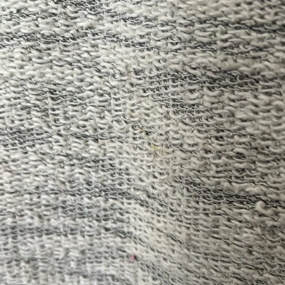 Forever 21 | Women’s Lightweight Sweater - Picture 3 of 12